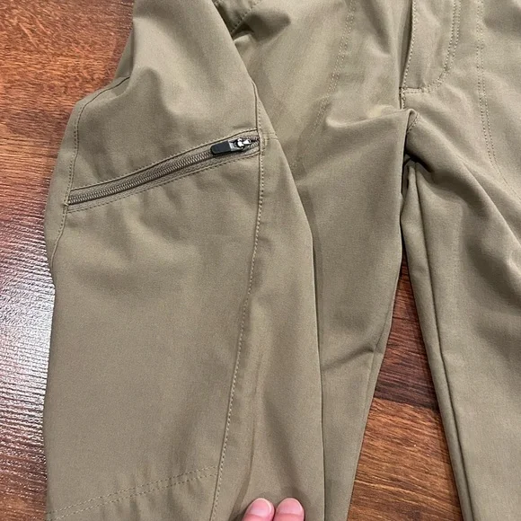 PATAGONIA Womens Happy Hike Capri Pants Zip Pockets Stretch Tan Green Size 2 - Picture 5 of 9